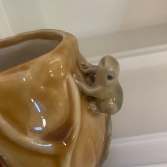 Small Frog Planter  - Picture 3 of 4